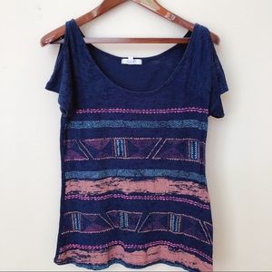 3/$15 Anthropologie delias boho cold shoulder tee